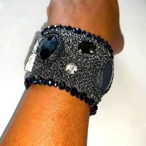 🔴 NWOT Onyx Swarovski Crystal Beaded Bracelet